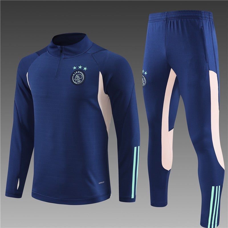 Ensemble Ajax Bleu 2023 2024